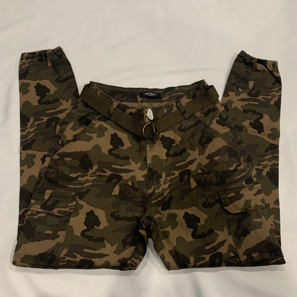NWOT Cargo Military Patterned Pants